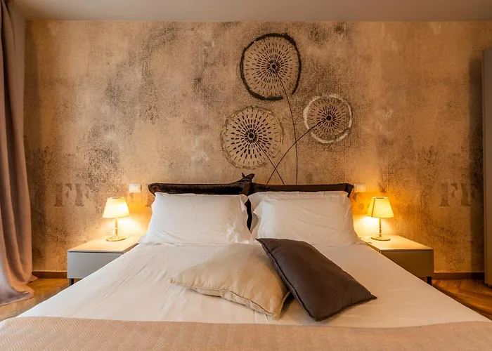 Bed & Breakfast La Home And Apartments