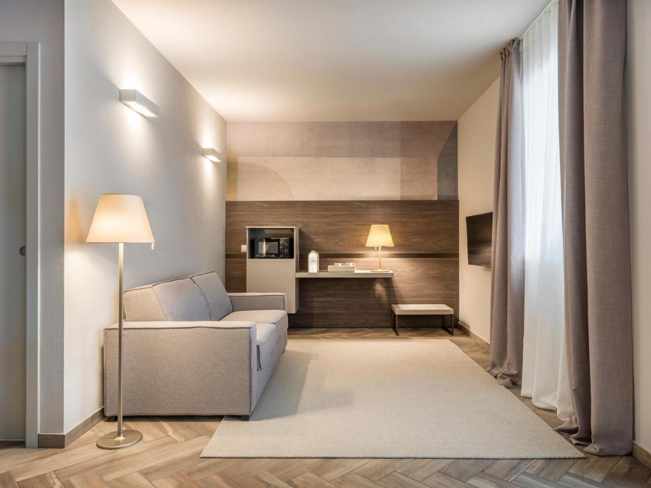 La And 3* Moniga del Garda